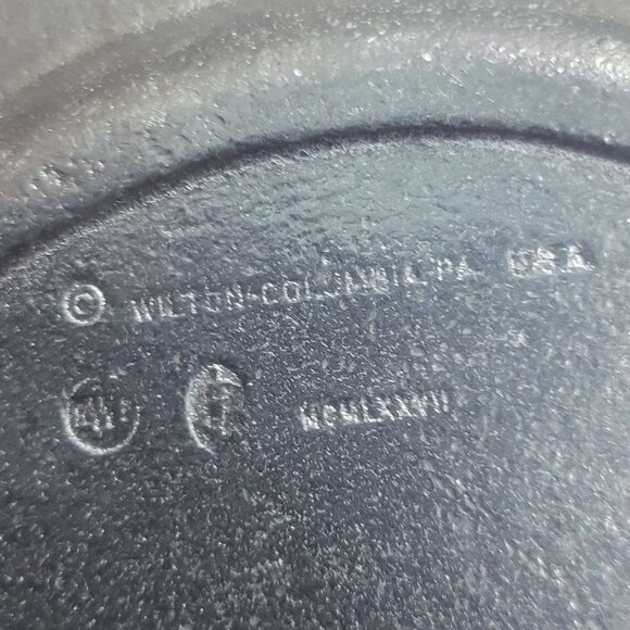 Two Vintage Wilton Armetale Plates Fluted Edges - Picture 5 of 12